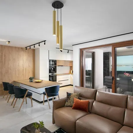 In With Sea View, Terrace, Air Conditioning, Wifi 5176-5 Apartment *